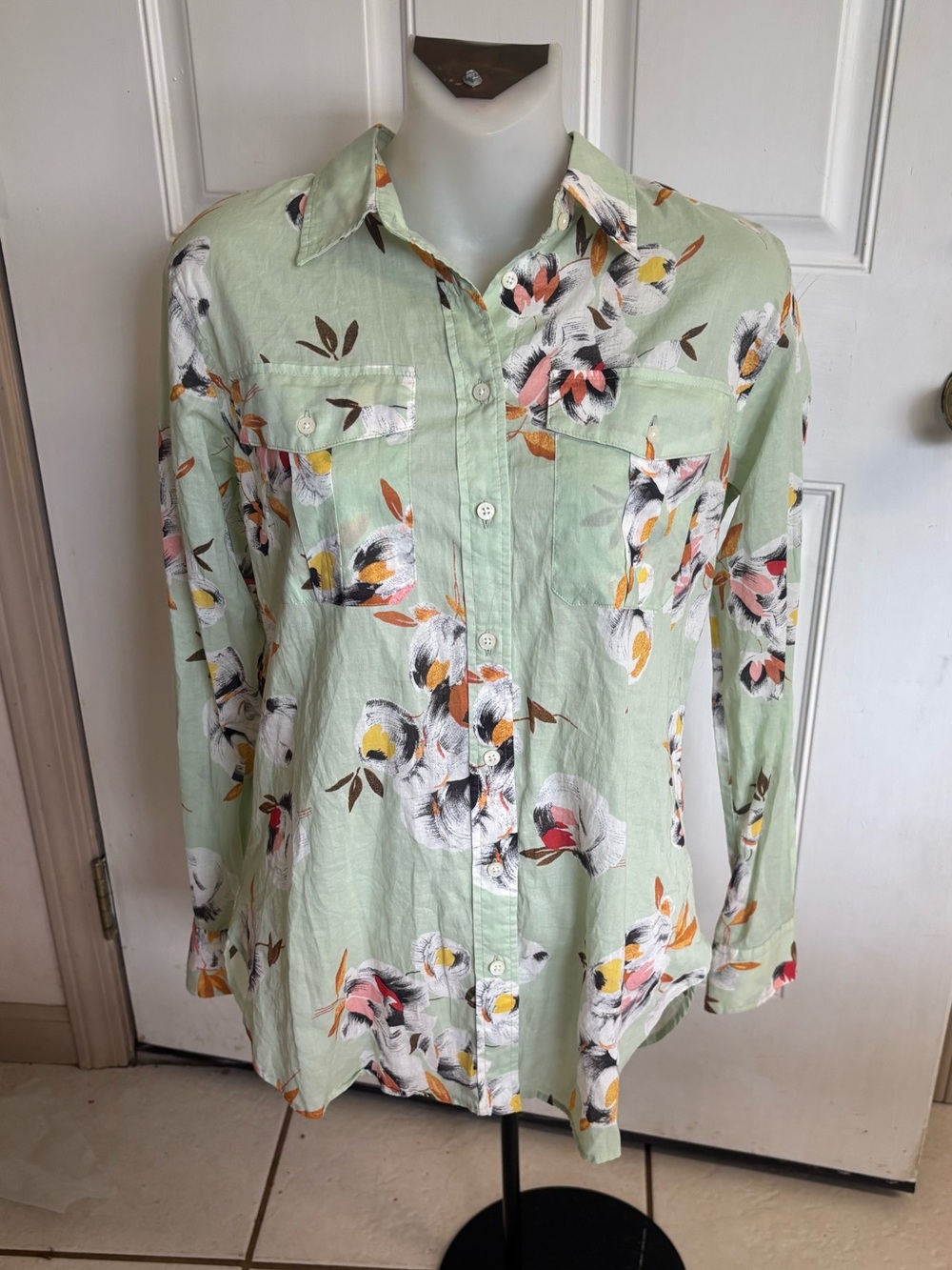 NWT Small Ralph Lauren Sage/multicolored floral long sleeve top blouse.  RT 89.5